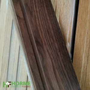 Sàn Gỗ Hoa Văn Kỹ Thuật LEN TƯỜNG WALNUT SOLID
